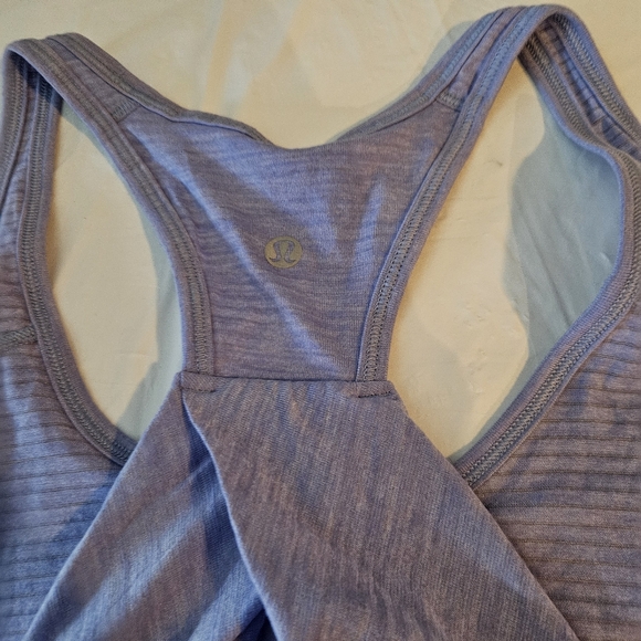 Lululemon womens size 10 tank top blue lilac - Picture 5 of 5